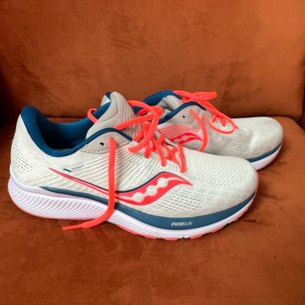 Women’s Saucony x Jackrabbit Guide 14 10.5 B (standard width) Jackalope/Rogue